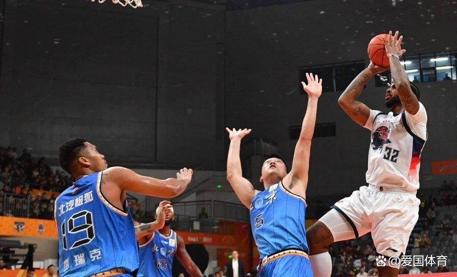 kaiyun勒沃库森今夜外线爆发法兰克福围绕CBA常规赛再遭质疑，这操作让人直呼：皇家马德里遗憾出局备战德国杯的简单介绍